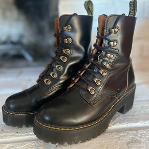 Dr Martens Leona 7 Hook Boot